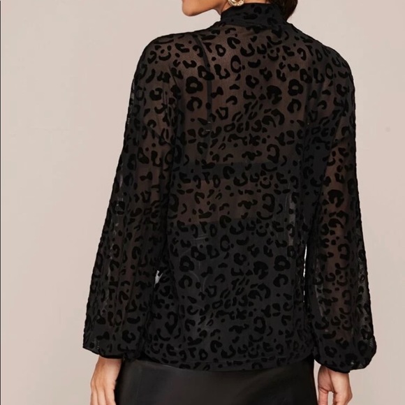 Tops - Long Sleeved Leopard Blouse
